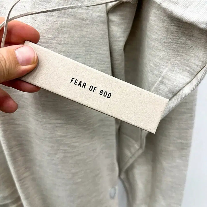 [BUNJANG] Fear of God Eternal Logo Long Sleeve Oatmeal / (정품/새상품) 피어오브갓 남성 오트밀 이터널 로고 롱슬리브