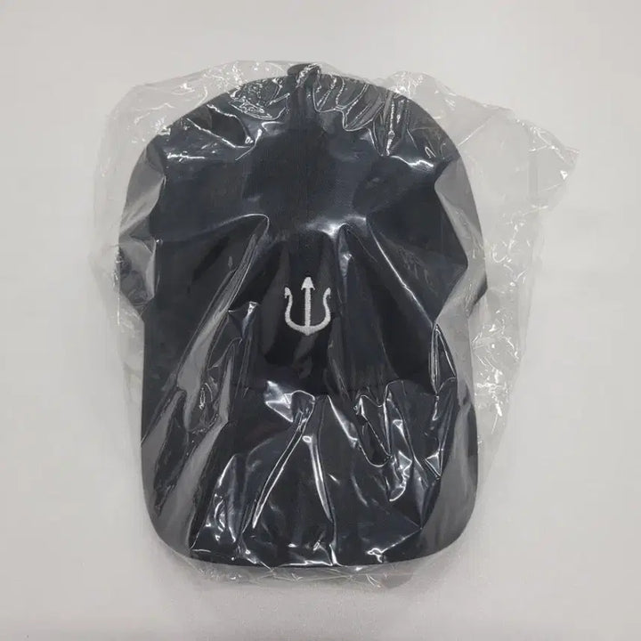 [BUNJANG] Verutum Black Cotton Ball Cap / 베루툼 볼캡 모자 검정