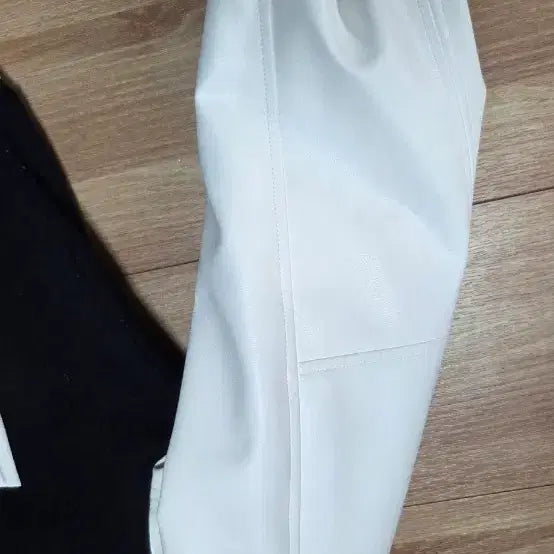 [BUNJANG] TNGT Varsity Jacket / TNGT 바시티