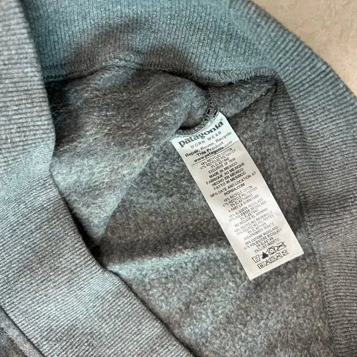 [BUNJANG] Patagonia Gray Crewneck Sweatshirt / 파타고니아 회색 맨투맨 티셔츠