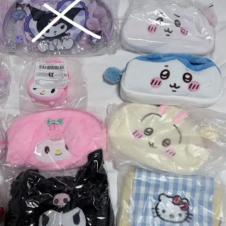 [BUNJANG] Chiiikawa Sanrio Kitty Pouch / 미사용 현물) 먼작귀 산리오 파우치 / 치이카와 키티 파우치