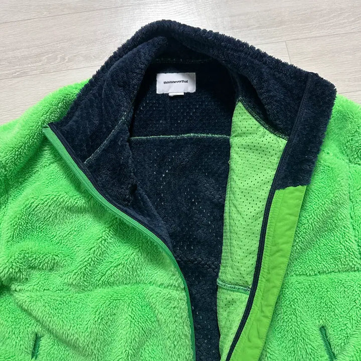 [BUNJANG] thisisneverthat L Fluorescent Green Fleece Jacket / 디네댓 디스이즈네버댓 L 형광그린 후리스