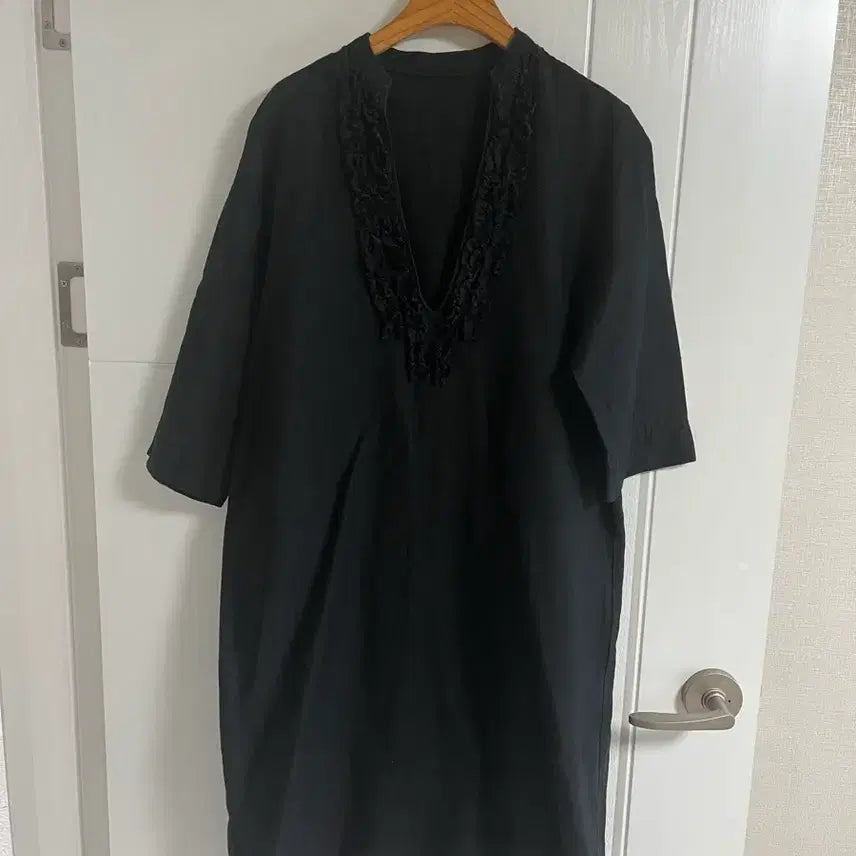 [BUNJANG] Vintage Black V-Neck Half-Sleeve Midi Dress / (일본 수입 빈티지)블랙 원피스 브이넥 반팔 5부소매