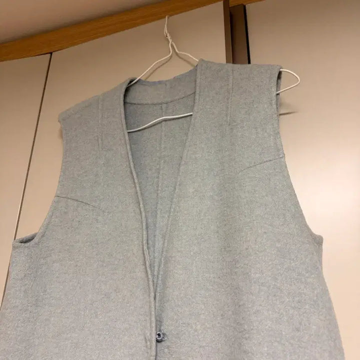 [SOLD OUT] 셀렙샵에디션 모 캐시미어 앙고라 롱 베스트 연블루 44-55