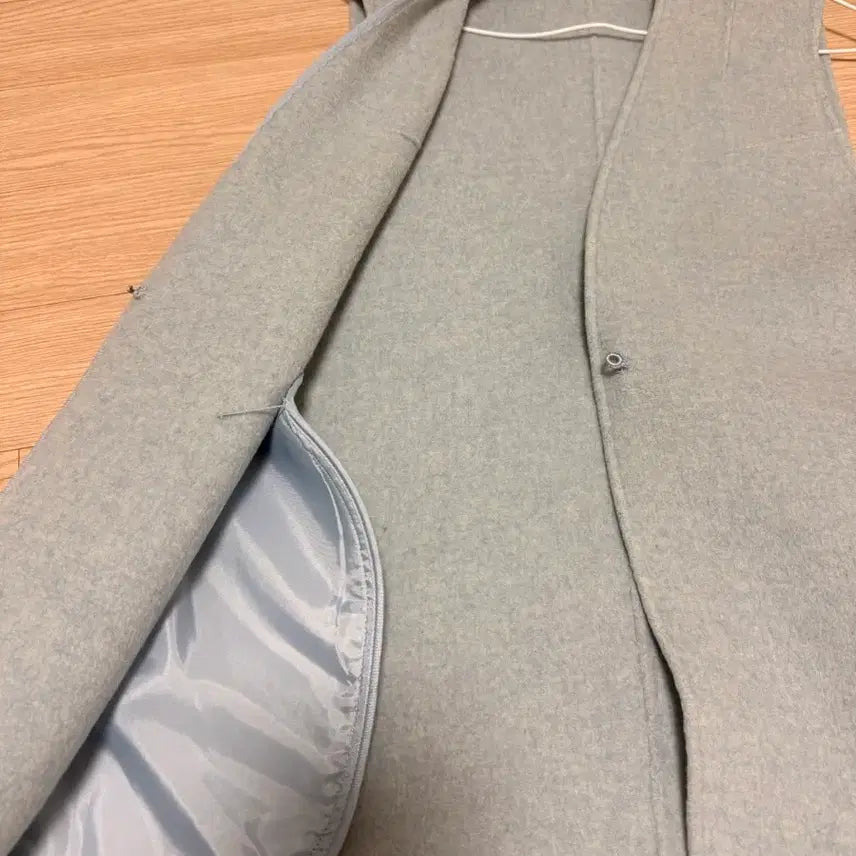 [SOLD OUT] 셀렙샵에디션 모 캐시미어 앙고라 롱 베스트 연블루 44-55