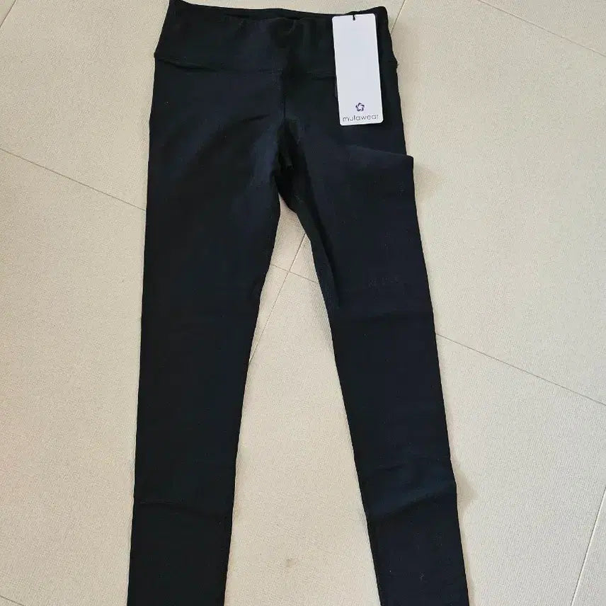 [BUNJANG] Mula Wear Leggings / 뮬라웨어 레깅스 검정  새상품