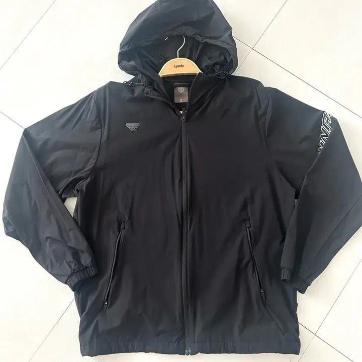 [BUNJANG] Dynafit Windbreaker / 다이나핏 바람막이