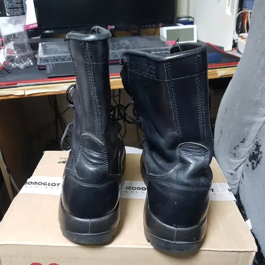 [BUNJANG] Military Combat Boots 255EE / 구형 경찰 보급 사출화 전투화 군화 255EE 판매