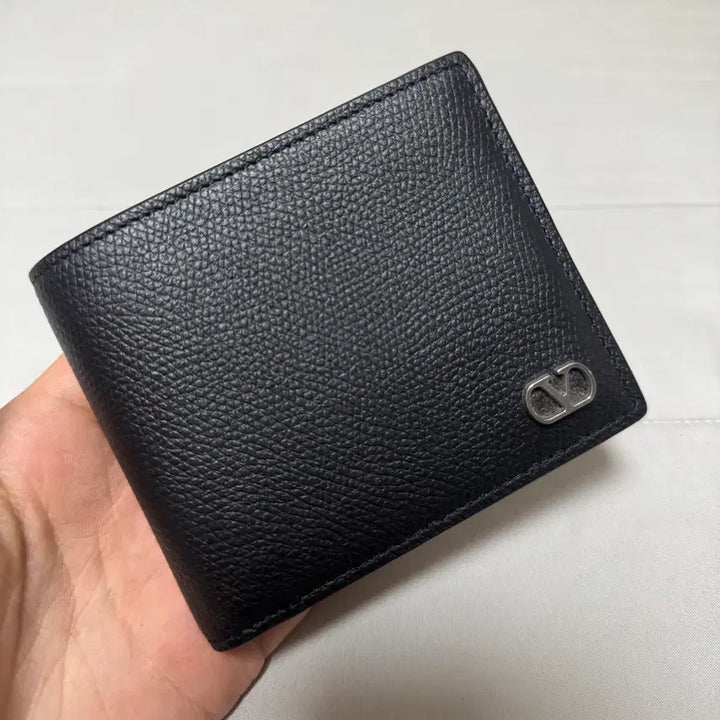 [BUNJANG] Valentino Signature Logo Bi-fold Wallet / [정품] 발렌티노 로고 시그니처 반지갑