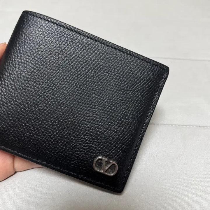 [BUNJANG] Valentino Signature Logo Bi-fold Wallet / [정품] 발렌티노 로고 시그니처 반지갑