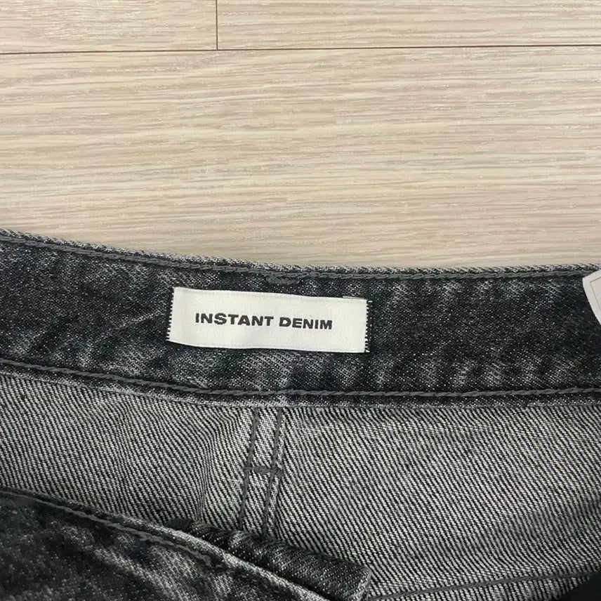 [BUNJANG] Branded Black Washed Denim Pants / 브랜디드 블랙 데님 팬츠
