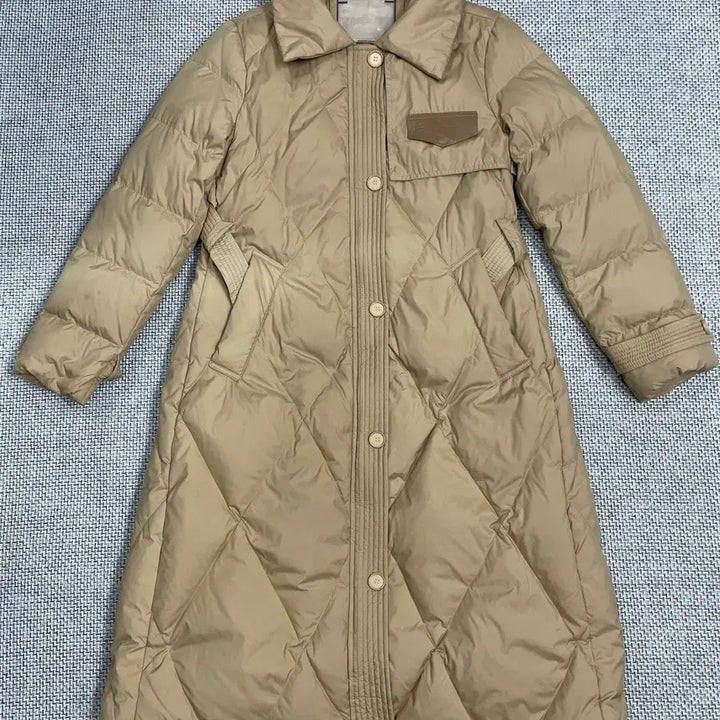 [BUNJANG] Outerwear Beige Quilted Long Padded Coat / [여성아우터] 퀼팅 베이지 경량 롱패딩 코트