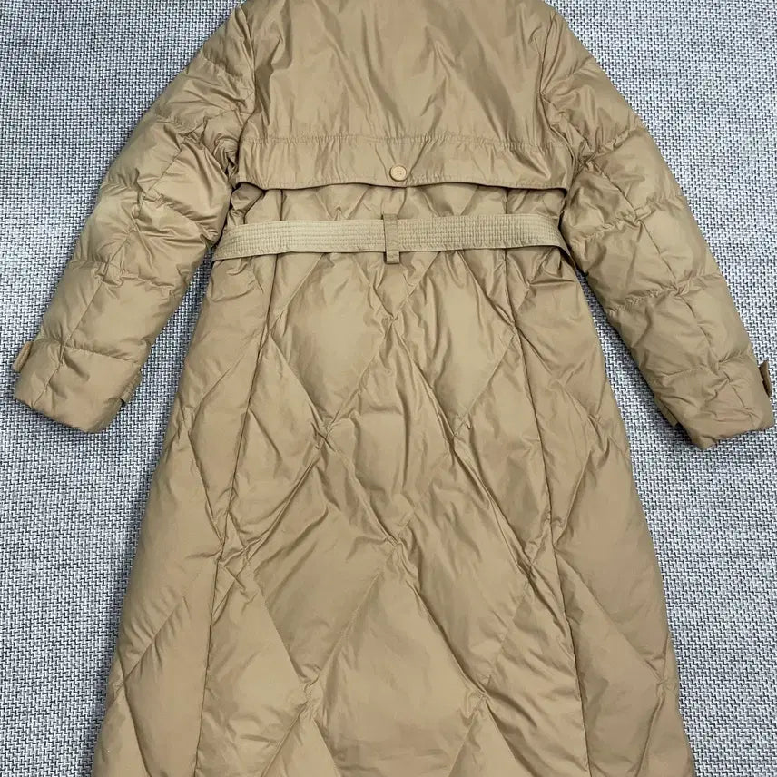 [BUNJANG] Outerwear Beige Quilted Long Padded Coat / [여성아우터] 퀼팅 베이지 경량 롱패딩 코트