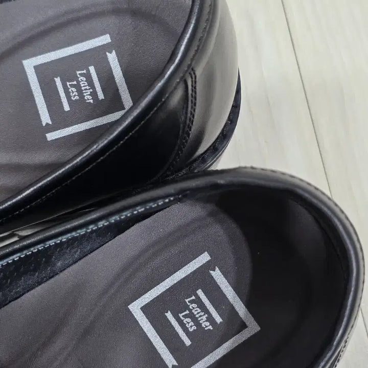 [BUNJANG] Leatherless Wild Penny Loafer Black 265mm / leatherless 레더리스 와일드 페니로퍼 블랙 265mm