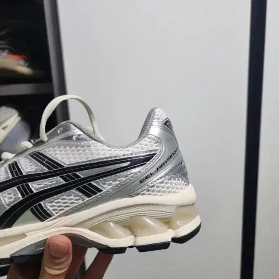 [BUNJANG] Asics Jaund Silver Black 270 / 아식스 자운드 실버 블랙 270