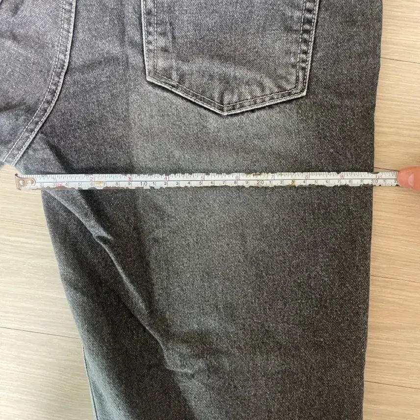 [BUNJANG] Branded Gray Washed Denim Pants / 브랜디드 회색워싱 데님팬츠