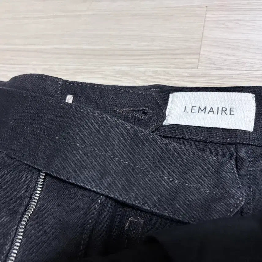 [BUNJANG] Lemaire Twisted Belted Pants / Lemaire 르메르 트위스티드 벨티드 팬츠 L