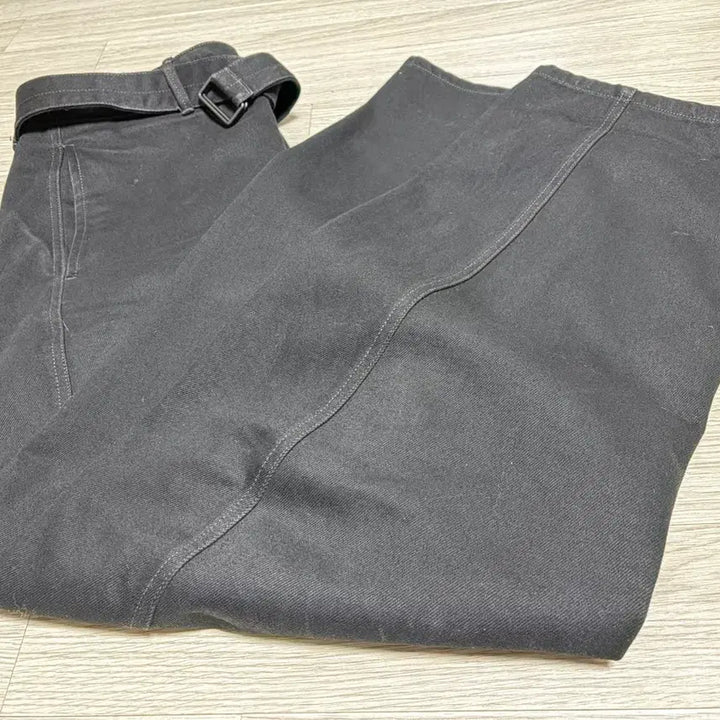 [BUNJANG] Lemaire Twisted Belted Pants / Lemaire 르메르 트위스티드 벨티드 팬츠 L