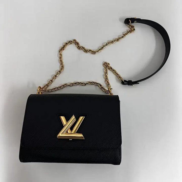 [BUNJANG] Louis Vuitton Twist MM Shoulder Bag Black / 루이비통 트위스트MM 숄더백 블랙 M54804