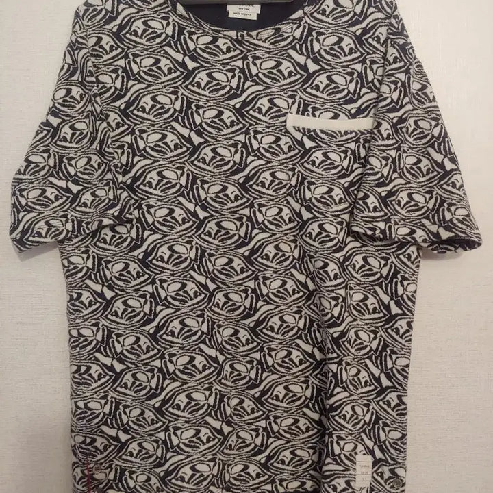 [SOLD OUT] 정품 톰브라운 패턴 반팔 티셔츠 100사이즈