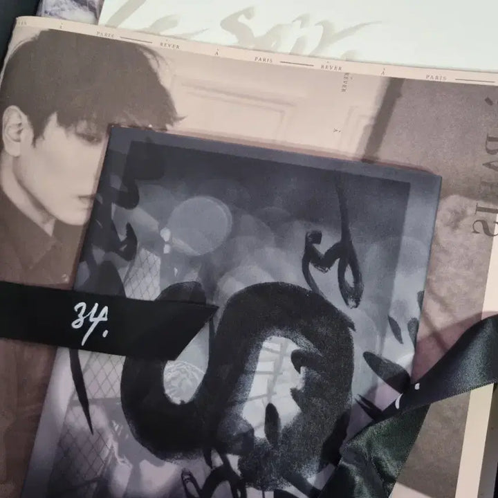 [SOLD OUT] 박효신 레베 포토북 1개 (화이트)