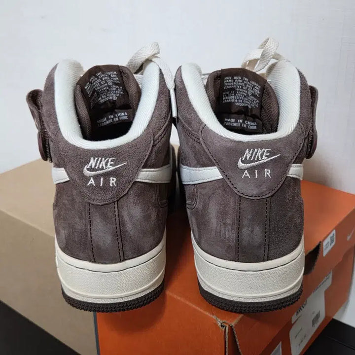 [BUNJANG] Nike Air Force Mid Chocolate Sneakers / 나이키 에어포스 미드 초콜릿