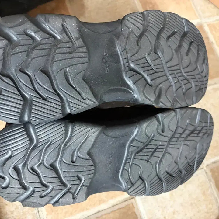 [BUNJANG] Vatos Wave Brown Sneakers / 바토즈 wave 웨이브 브라운 275