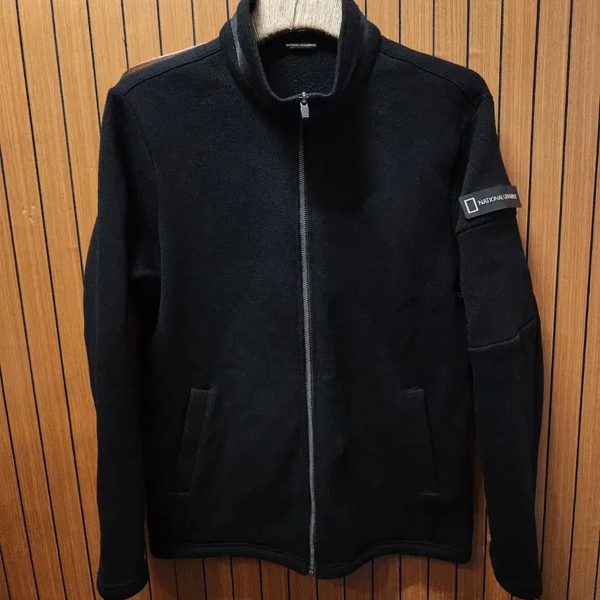 [SOLD OUT] 내셔널지오그래픽 와펜 기모 블랙 플리스집업