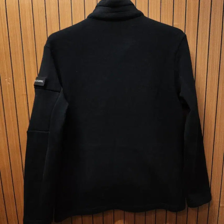 [SOLD OUT] 내셔널지오그래픽 와펜 기모 블랙 플리스집업