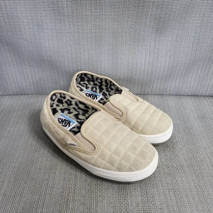 [BUNJANG] Vans Fleece Lined Slip-on Sneakers / 반스 기모 슬립온 250