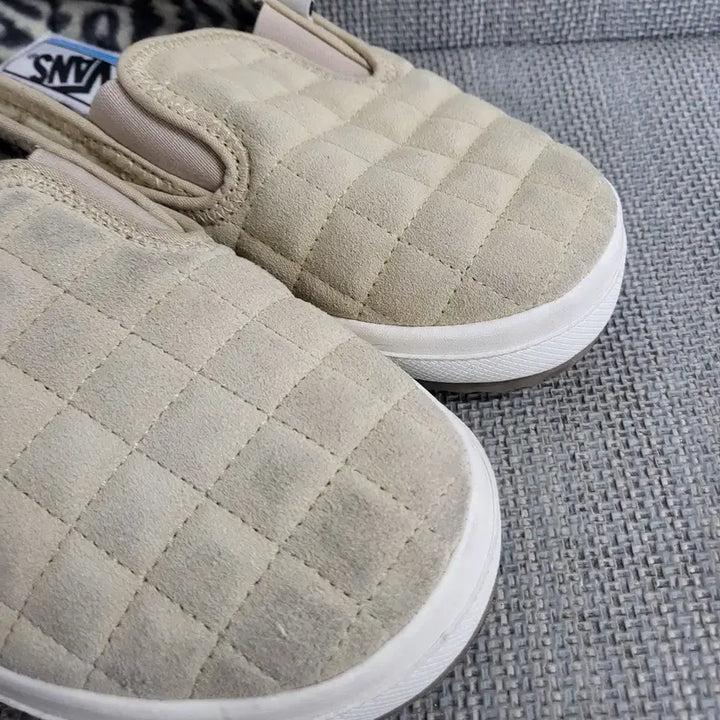 [BUNJANG] Vans Fleece Lined Slip-on Sneakers / 반스 기모 슬립온 250