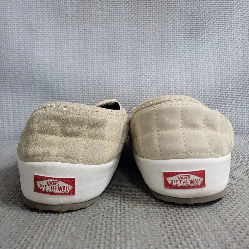 [BUNJANG] Vans Fleece Lined Slip-on Sneakers / 반스 기모 슬립온 250