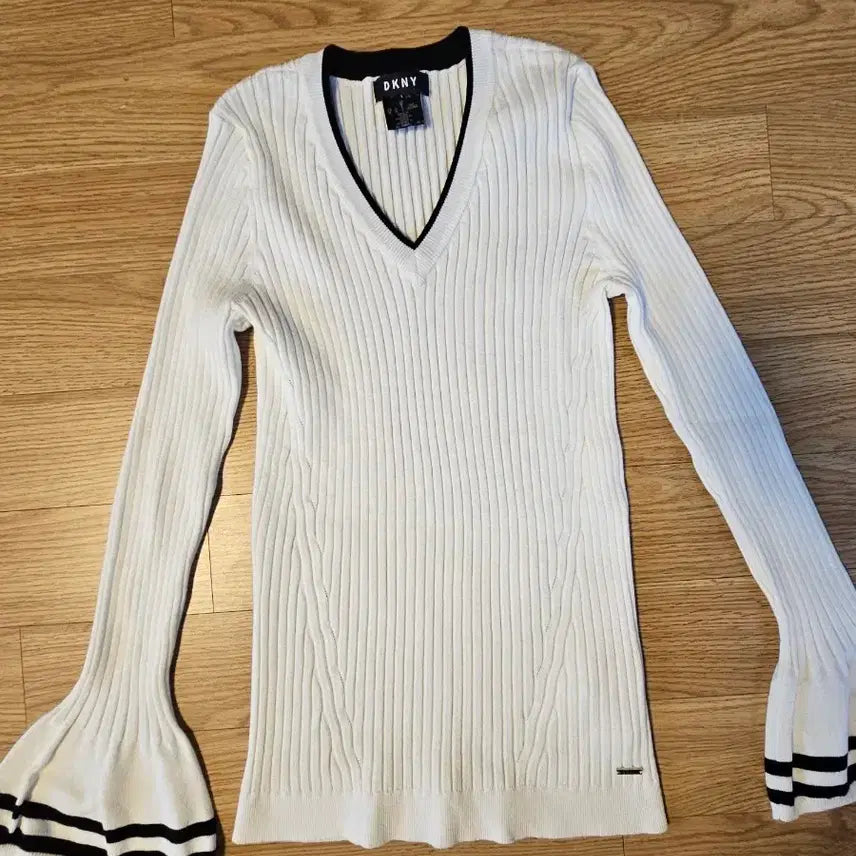 [BUNJANG] DKNY Knit Sweater / dkny니트