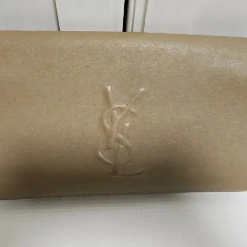 [BUNJANG] Yves Saint Laurent Beige Clutch Bag / 입생로랑 베이지 클러치백
