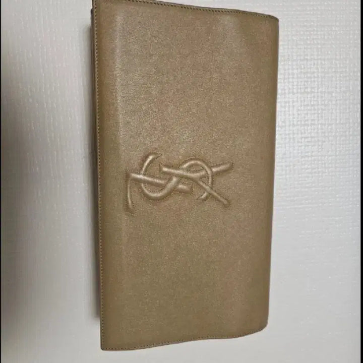 [BUNJANG] Yves Saint Laurent Beige Clutch Bag / 입생로랑 베이지 클러치백