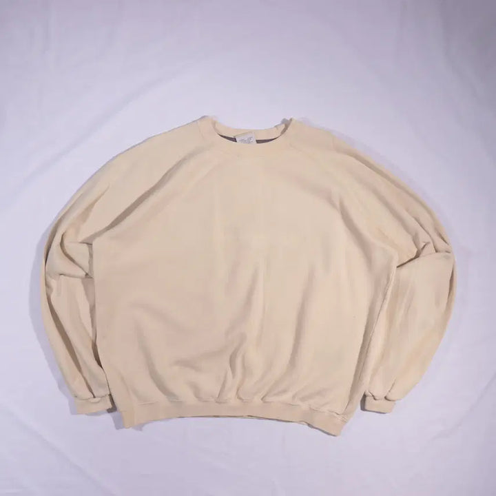 [SOLD OUT] 챔피온 엠보로고 맨투맨 B128