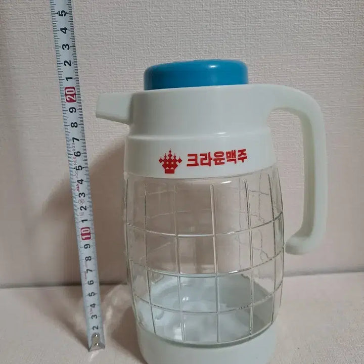 [BUNJANG] Crown Beer 70s Retro Water Bottle / 근대사 [ 크라운맥주 ] 수병 레트로 주류자료