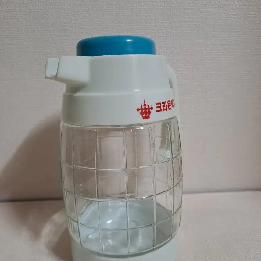 [BUNJANG] Crown Beer 70s Retro Water Bottle / 근대사 [ 크라운맥주 ] 수병 레트로 주류자료
