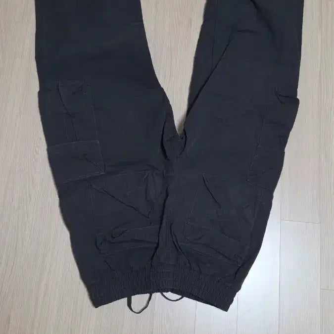 [SOLD OUT] 벨리에 시티트립카고 팬츠 M