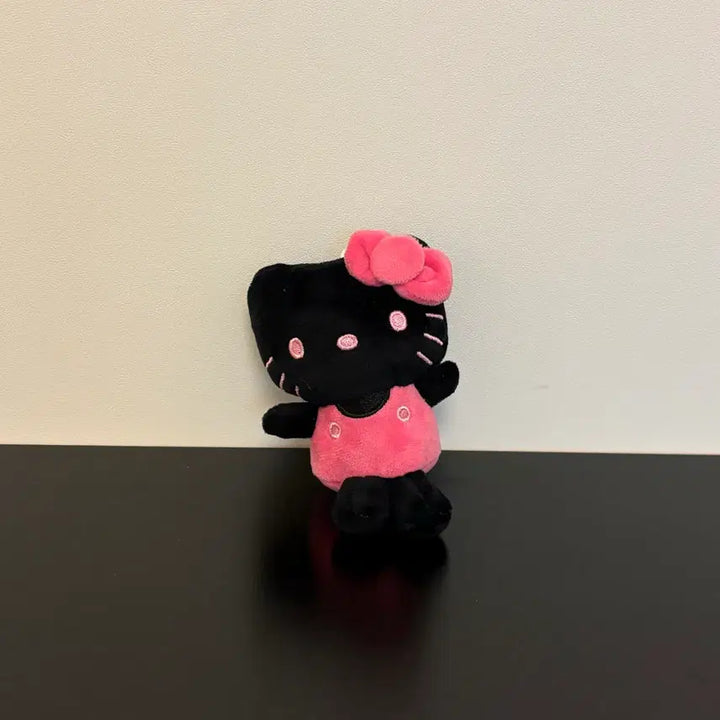 [BUNJANG] Sanrio Blackpink Kitty Keyring / 산리오 블랙핑크 키티 키링