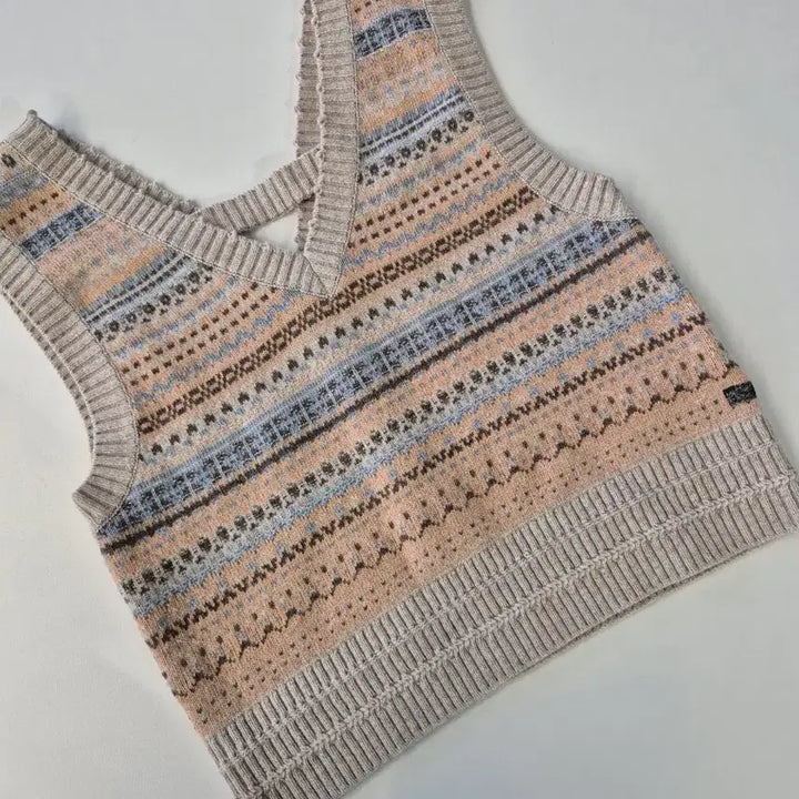 [BUNJANG] Thursday Island Jacquard Knit Vest / 특가)써스데이아일랜드 쟈카드 니트조끼(SB1