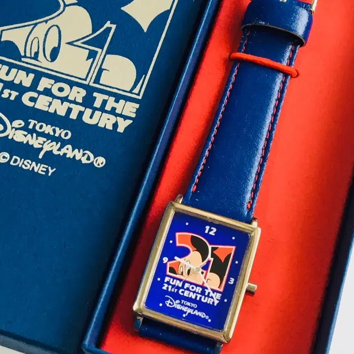[BUNJANG] Disney Mickey Mouse Limited Edition Wristwatch / 도쿄 디즈니랜드 미키마우스 한정 손목시계 판매