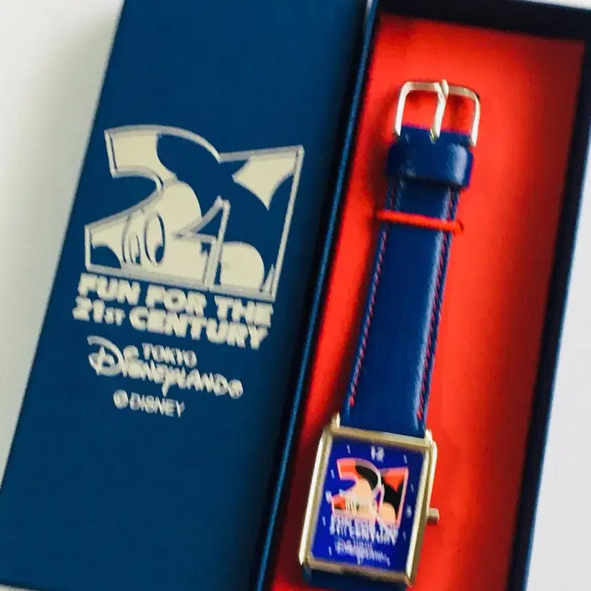 [BUNJANG] Disney Mickey Mouse Limited Edition Wristwatch / 도쿄 디즈니랜드 미키마우스 한정 손목시계 판매