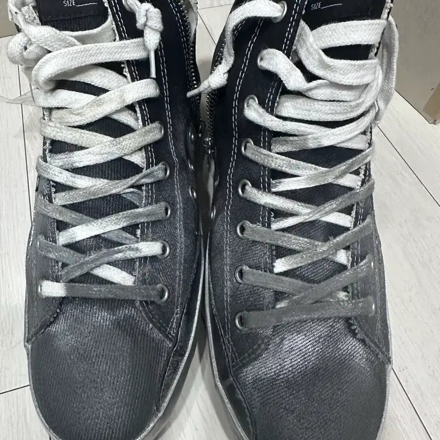 [BUNJANG] Golden Goose Archive Limited Edition Sneakers / 골든구스 아카이브 리미티드 사이즈 40 새상품
