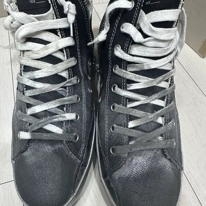 [BUNJANG] Golden Goose Archive Limited Edition Sneakers / 골든구스 아카이브 리미티드 사이즈 40 새상품