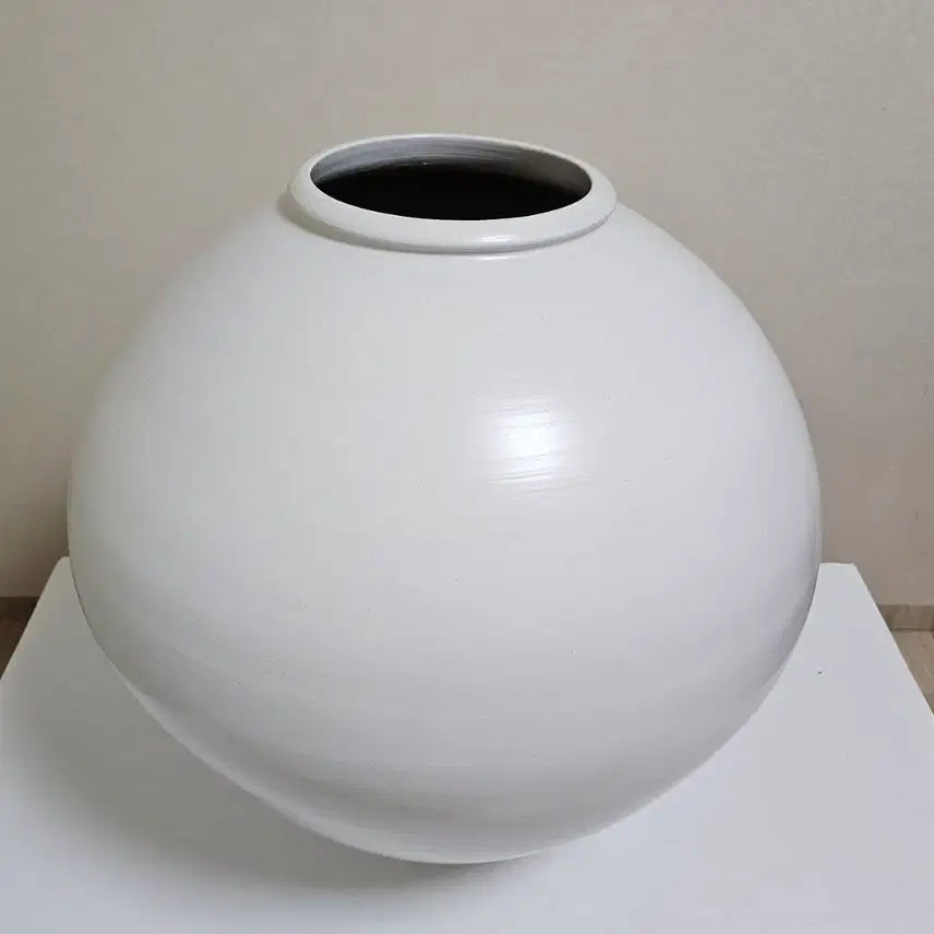 [BUNJANG] Ceramic Moon Jar / 무광 대형 달항아리 3번 (높이 55cm)