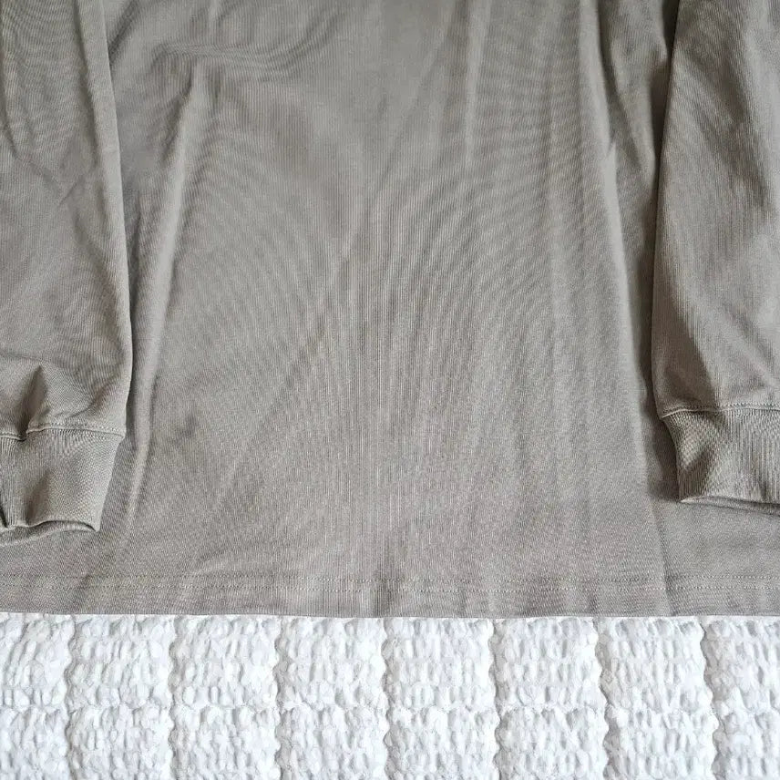 [BUNJANG] OUTSTANDING Rugby Shirt L Size / OUTSTANDING 럭비 셔츠 L