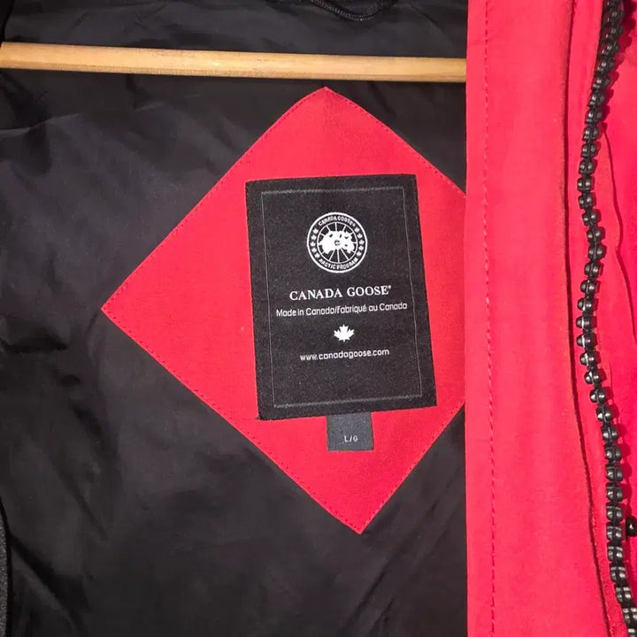 [BUNJANG] Vintage Canada Goose Red Padded Jacket / [무료배송] 빈티지 구제옷 캐나다구스 레드 패딩 점퍼