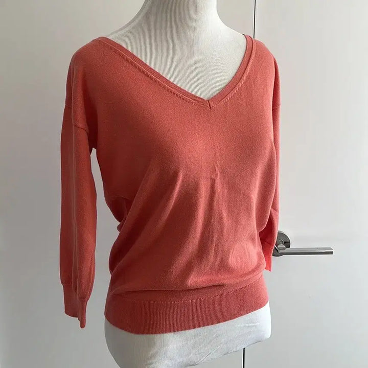 [BUNJANG] Banana Republic Silk Blend V-Neck Sweater / (XS) 바나나 리퍼블릭 실크 혼방 브이넥 스웨터 니트 / 바나나리퍼블릭