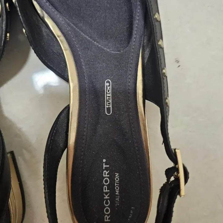 [BUNJANG] Rockport Black Slingback Flat Sandals / 락포트 블랙 샌들 슬링백 플랫 슈즈